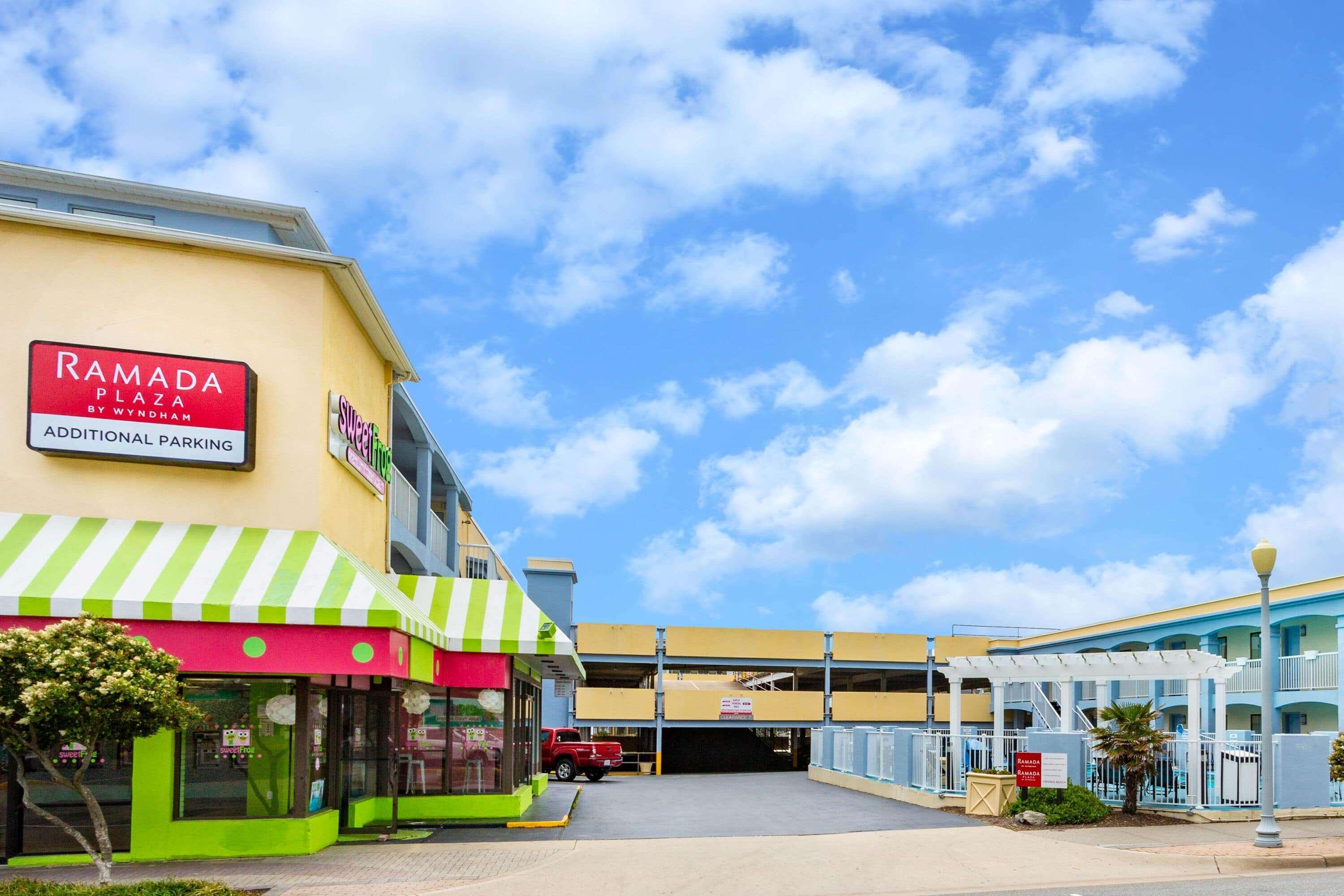 Ramada By Wyndham Virginia Beach Exterior photo