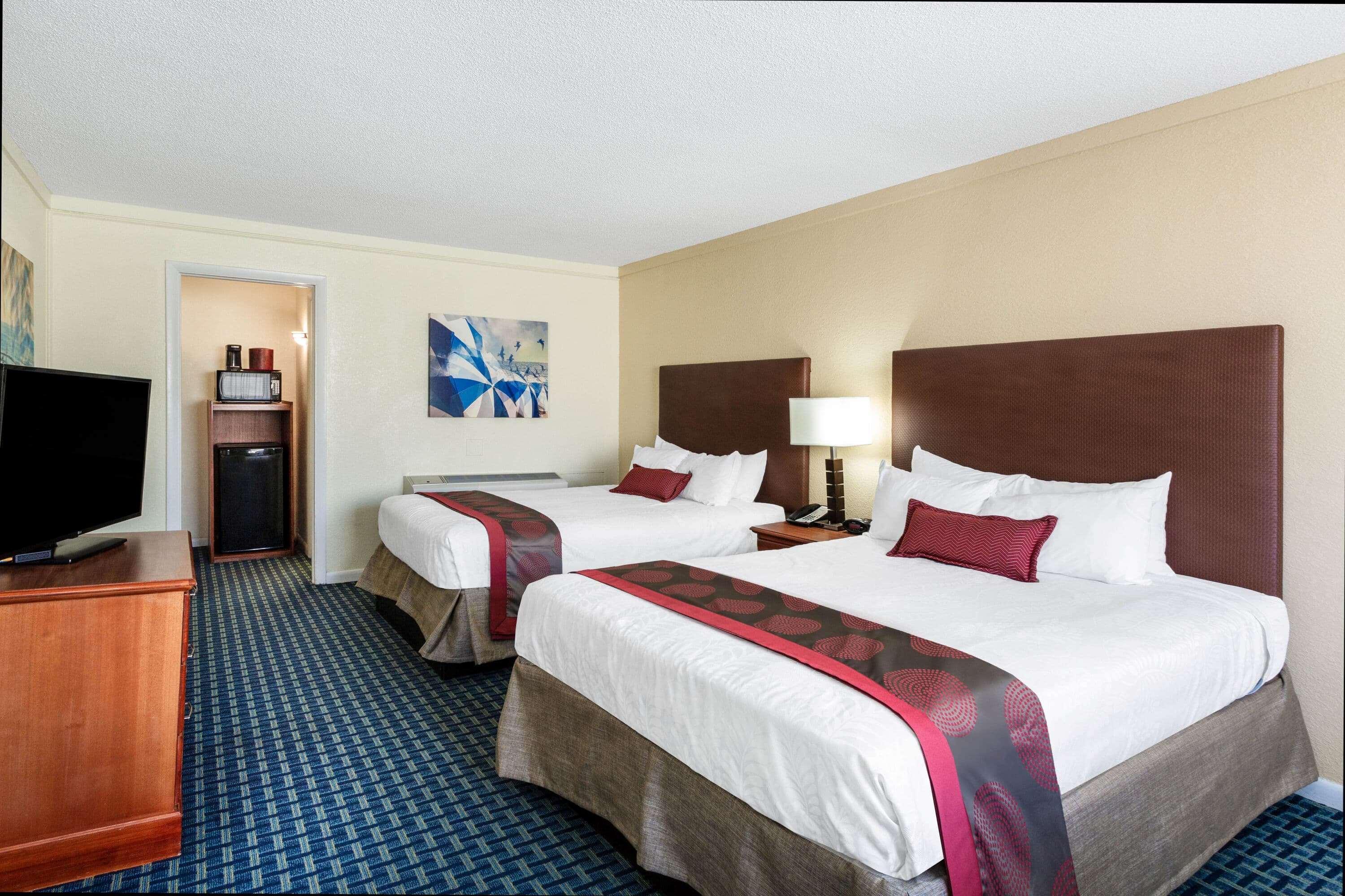 Ramada By Wyndham Virginia Beach Exterior photo