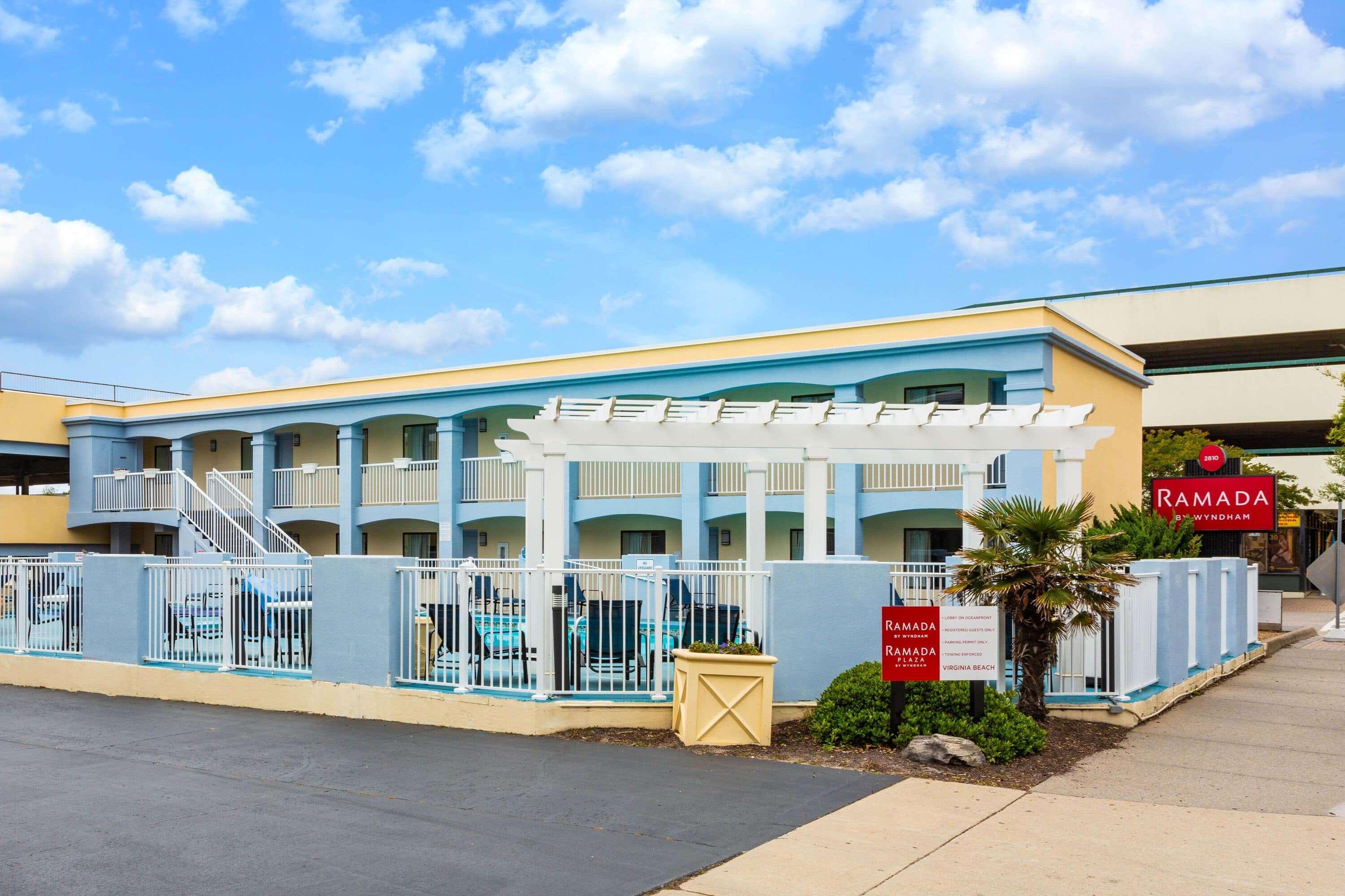 Ramada By Wyndham Virginia Beach Exterior photo