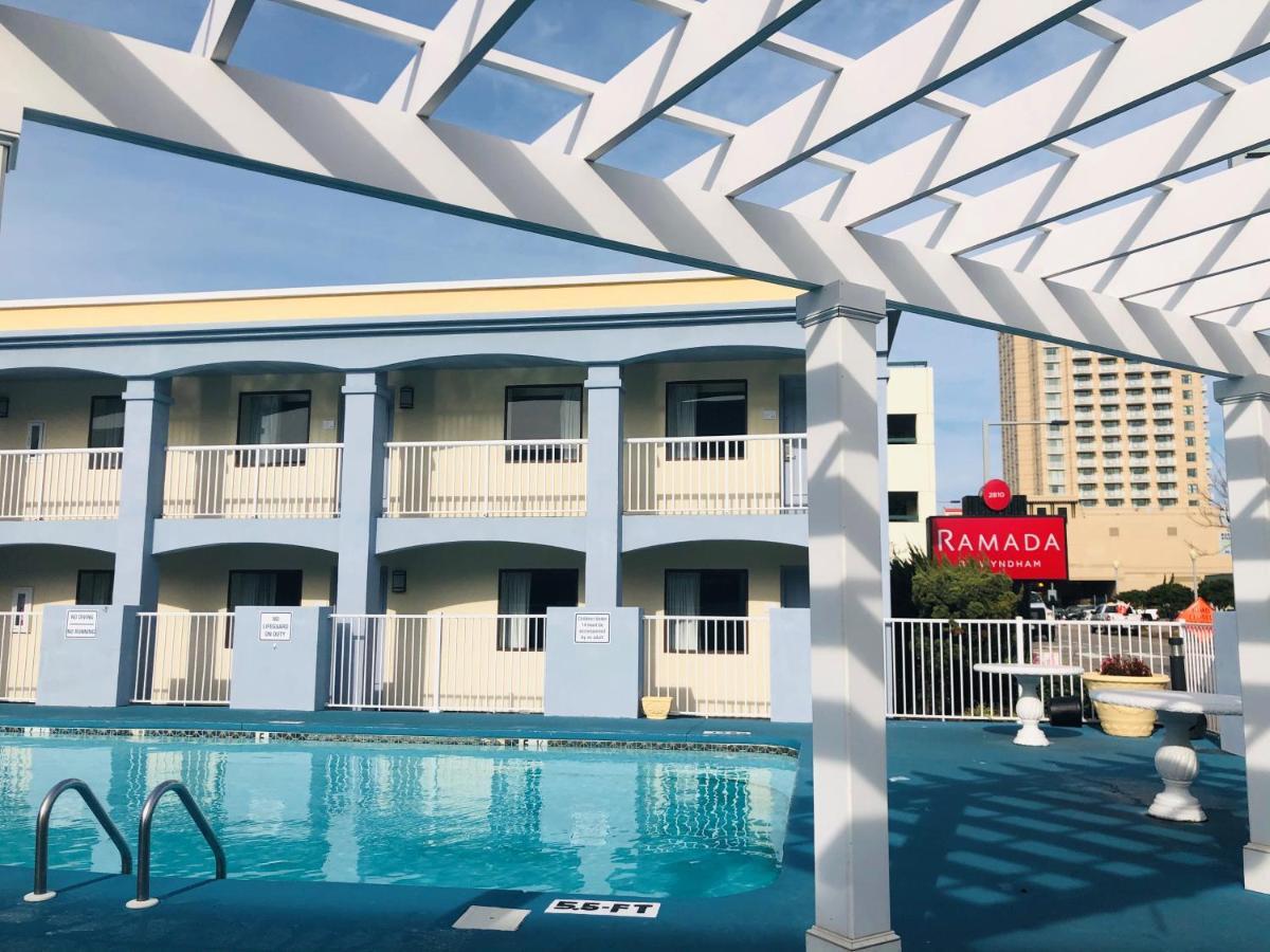 Ramada By Wyndham Virginia Beach Exterior photo